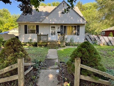 Photo of 6672 N 54th St, Milwaukee, WI 53223 (MLS # 1973885)