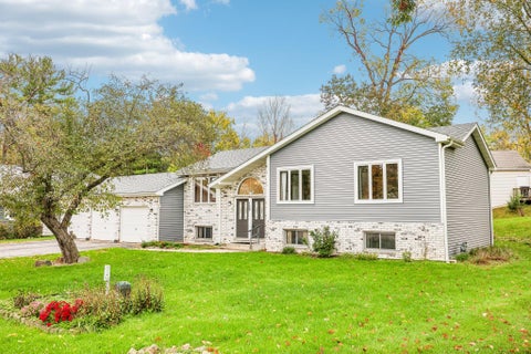 Photo of 159 Willabay Dr, Williams Bay, WI 53191 (MLS # 1985466)