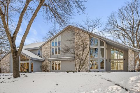 Photo of 301 W Ravine Baye Rd, Bayside, WI 53217 (MLS # 1945574)