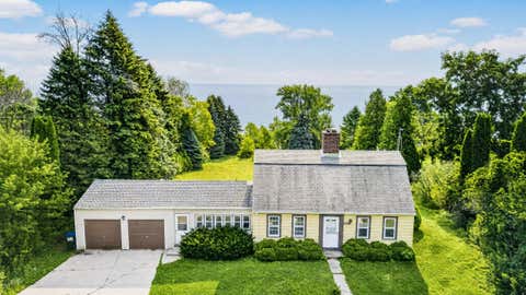 Photo of 3409 S 10th St, Manitowoc, WI 54220 (MLS # 1975622)