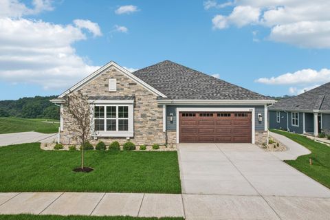 Photo of 2108 Bluestem Dr, Waukesha, WI 53189 (MLS # 1947146)
