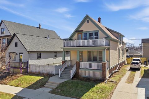 Photo of 313 E Oklahoma Ave, Milwaukee, WI 53207 (MLS # 1956262)