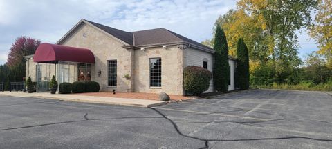 Photo of 151 Progress Dr, Saukville, WI 53080 (MLS # 1941334)