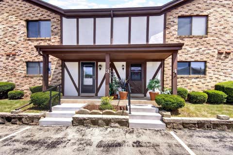Photo of 5616 Cambridge Ln, Mount Pleasant, WI 53406 (MLS # 1972589)