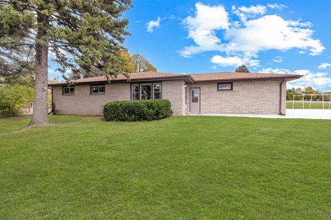 Photo of 2688 County Road P -, Jackson, WI 53037 (MLS # 1939771)