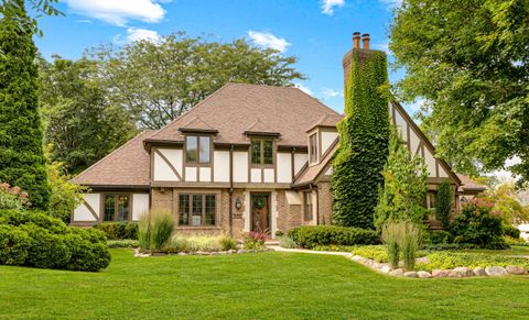 Photo of 305 Sheffield Dr, Brookfield, WI 53005 (MLS # 1935081)