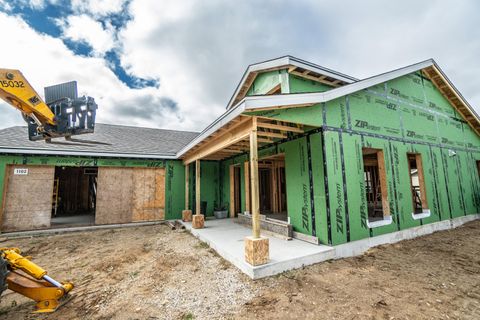 Photo of 1102 Harbor Ave, West Bend, WI 53095 (MLS # 1940585)