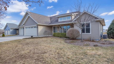 Photo of 1515 Hummingbird Ln, Plymouth, WI 53073 (MLS # 1953840)
