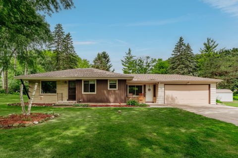 Photo of 4645 N 161st St, Brookfield, WI 53005 (MLS # 1925315)