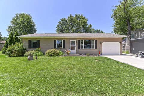 Photo of 322 Woodlawn Ave, Rochester, WI 53105 (MLS # 1969872)