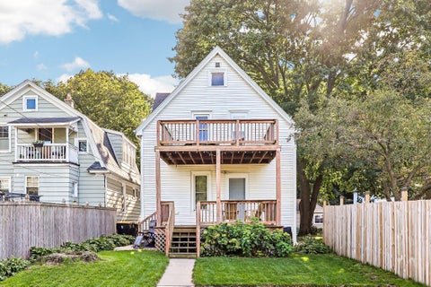 Photo of 6644 Hillside Ln, Wauwatosa, WI 53213 (MLS # 1981975)