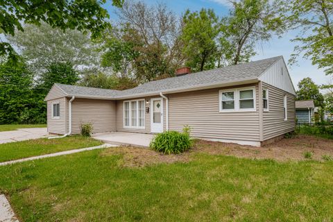 Photo of 6304 W Nash St, Milwaukee, WI 53216 (MLS # 1964457)