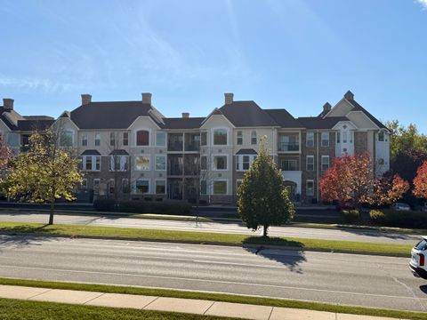 Photo of N74W13737 Appleton Ave, Menomonee Falls, WI 53051 (MLS # 1940741) Photo of N74W13737 Appleton Ave, Menomonee Falls, WI 53051 (MLS # 1940741)