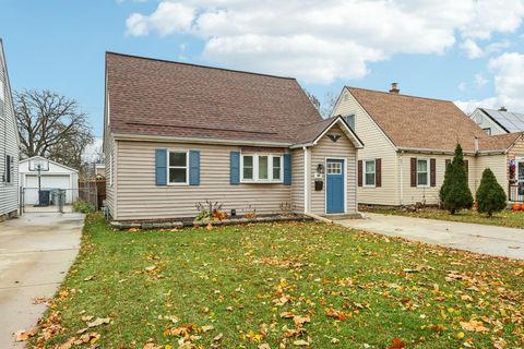 Photo of 166 N 73rd St, Milwaukee, WI 53213 (MLS # 1900656)