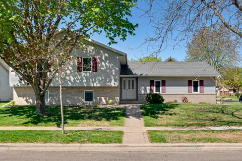 1277 Red Cedar Ct, Onalaska, WI 54650 - MLS#: 1916920