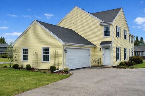 Photo of 12558 N Woodland Dr, Mequon, WI 53092 (MLS # 1956007)