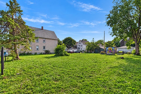 Photo of 2529 N 39th St, Milwaukee, WI 53210 (MLS # 1980037)