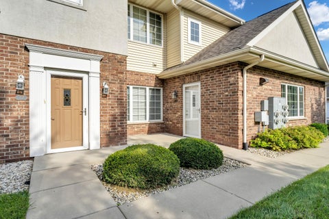 Photo of 1734 Parkstone Ter, Mount Pleasant, WI 53406 (MLS # 1979206)