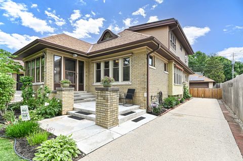 Photo of 2320 N 62nd St, Wauwatosa, WI 53213 (MLS # 1966328)