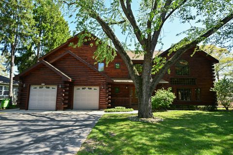 Photo of 29221 Elm Island Dr, Waterford, WI 53185 (MLS # 1963224)