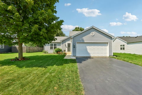 Photo of 242 Deer Path Dr, Genoa City, WI 53128 (MLS # 1971009)