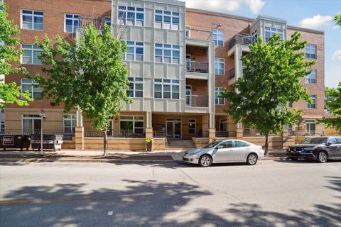 Photo of 1925 N Water St, Milwaukee, WI 53202 (MLS # 1941504)