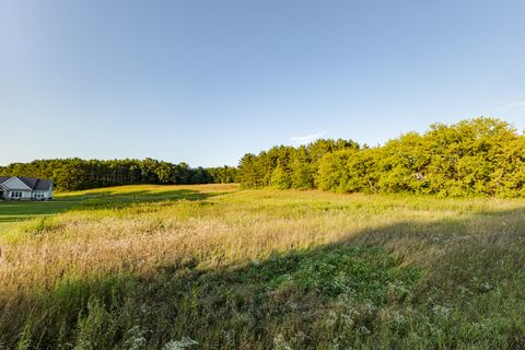 Photo of 1980 Paradise Dr, Trenton, WI 53095 (MLS # 1955712)