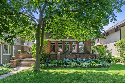 Photo of 3035 N Prospect Ave, Milwaukee, WI 53211 (MLS # 1924553)