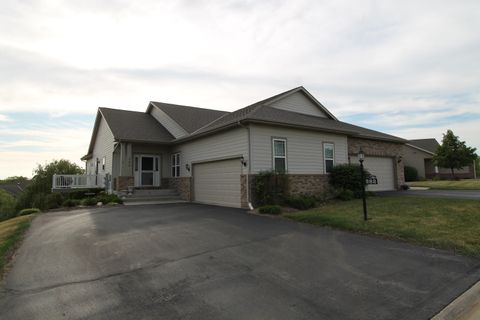 Photo of 282 Settlement Dr, Rochester, WI 53105 (MLS # 1964276)