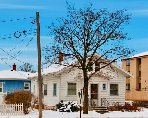 Photo of 304 Losey Blvd S, La Crosse, WI 54601 (MLS # 1944913)