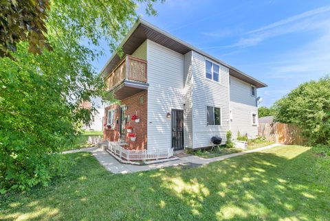 Photo of 5742 N 99th St, Milwaukee, WI 53225 (MLS # 1964885)