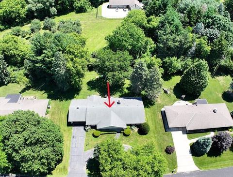 Photo of 5023 Valley Trl, Wind Point, WI 53402 (MLS # 1951375)