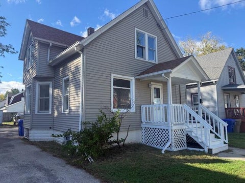 Photo of 6608 20th Ave, Kenosha, WI 53143 (MLS # 1985861)