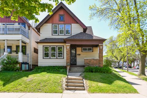 Photo of 501 E Otjen St, Milwaukee, WI 53207 (MLS # 1963075)