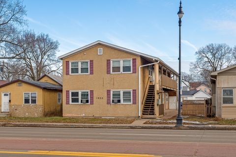 Photo of 1422 Rose St, La Crosse, WI 54603 (MLS # 1947416)