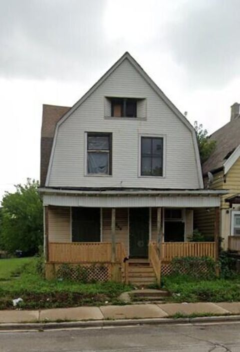 Photo of 1940 N 27th St, Milwaukee, WI 53208 (MLS # 1953430)