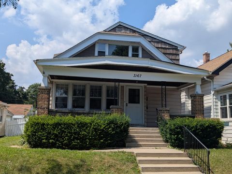 Photo of 3167 S Hanson Ave, Milwaukee, WI 53207 (MLS # 1930260)