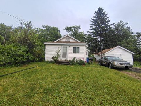 Photo of 305 S 12th Ave, Wausau, WI 54401 (MLS # 1966537)