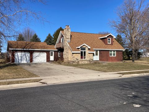 Photo of 405 S 5th St, Cedar Grove, WI 53013 (MLS # 1958600)