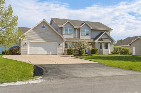 Photo of 5800 Eagle Point Dr, Caledonia, WI 53406 (MLS # 1961785)