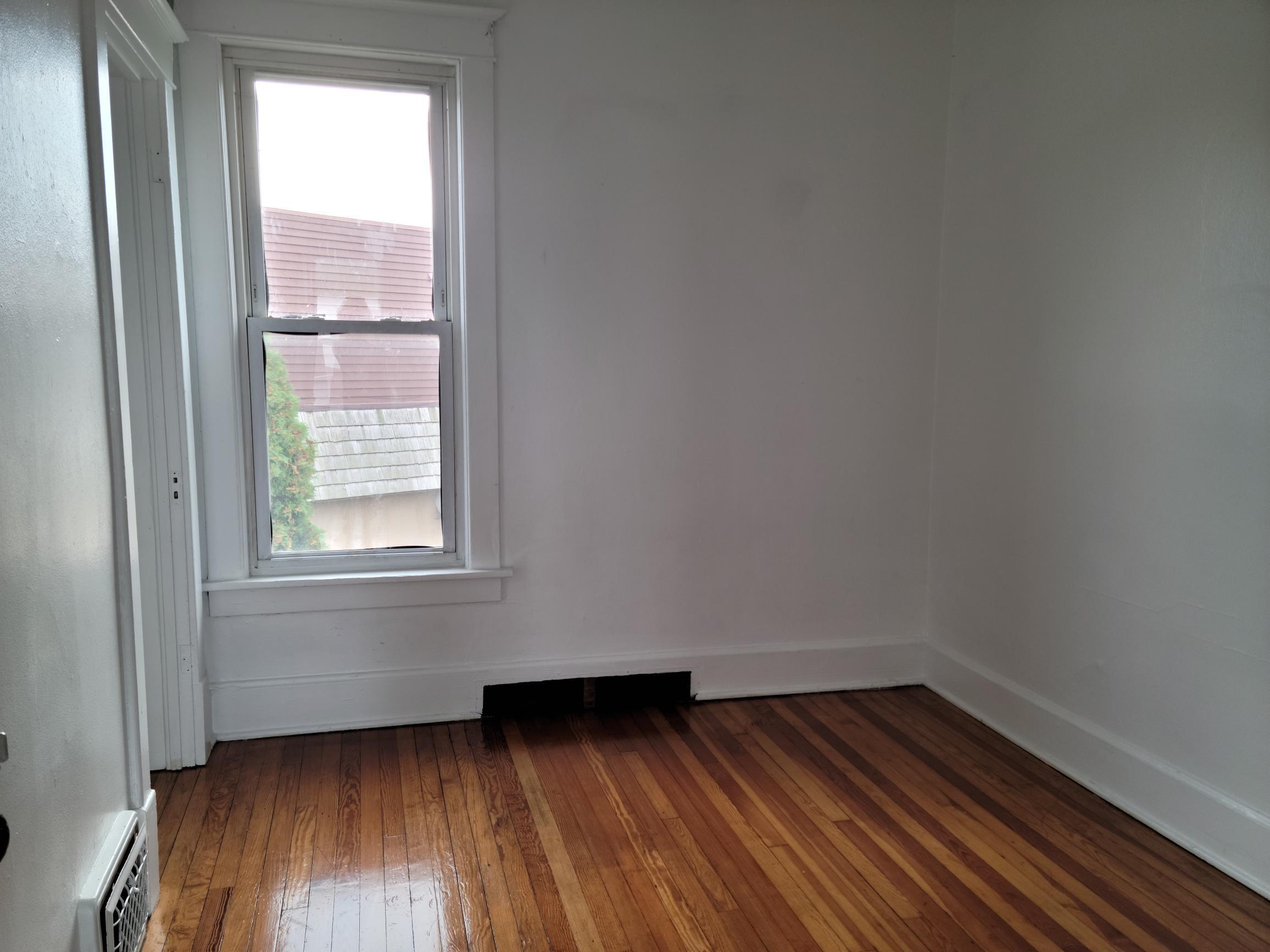 Kenosha, Wisconsin 53140, United States, 3 Bedrooms Bedrooms, ,1 BathroomBathrooms,Residential,Pending,166824