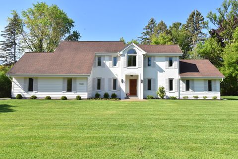 Photo of 15635 Brojan Dr, Brookfield, WI 53122 (MLS # 1927179)