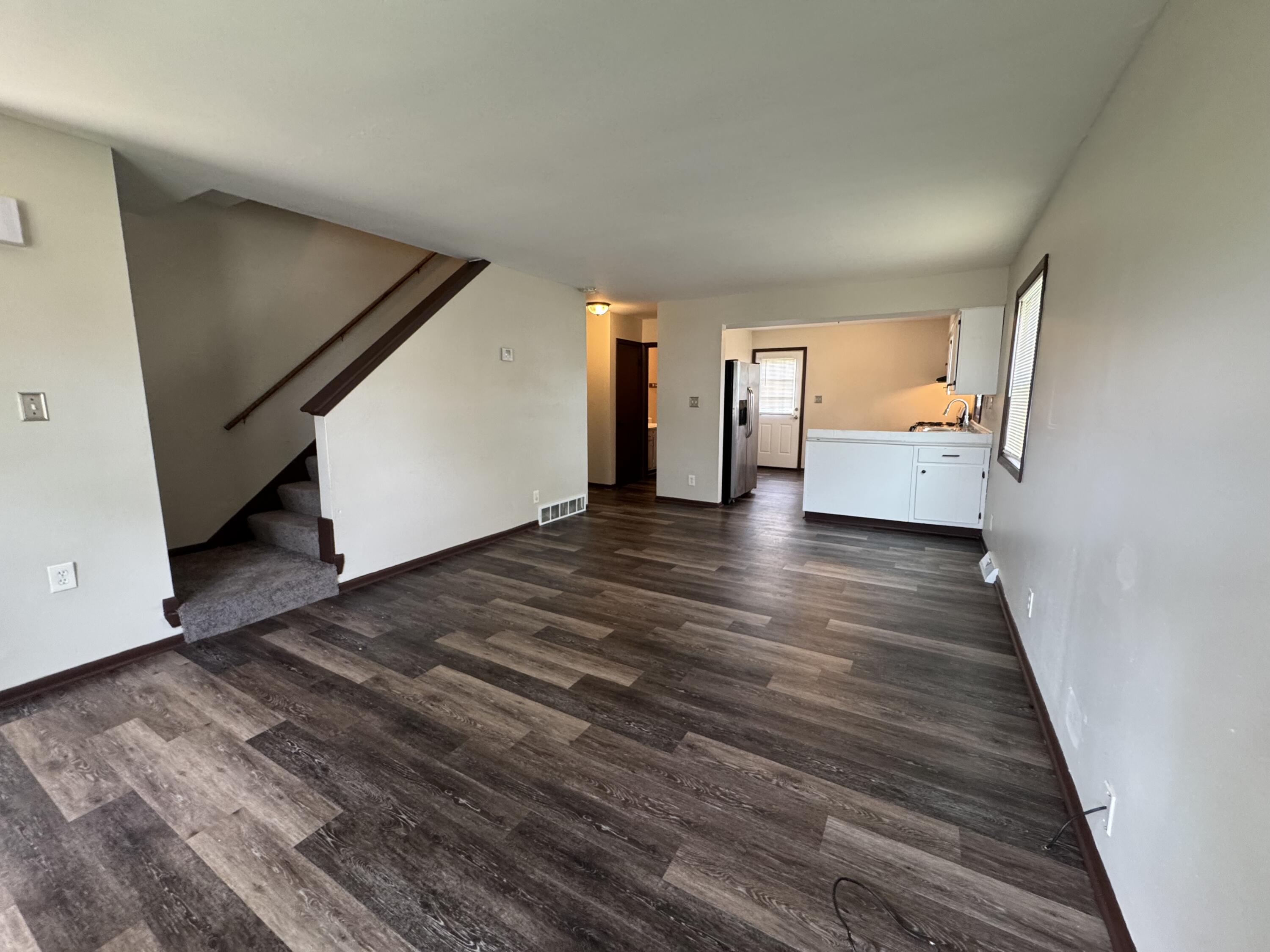 Milwaukee, Wisconsin 53224, United States, 3 Bedrooms Bedrooms, ,2 BathroomsBathrooms,Residential,Active,168223