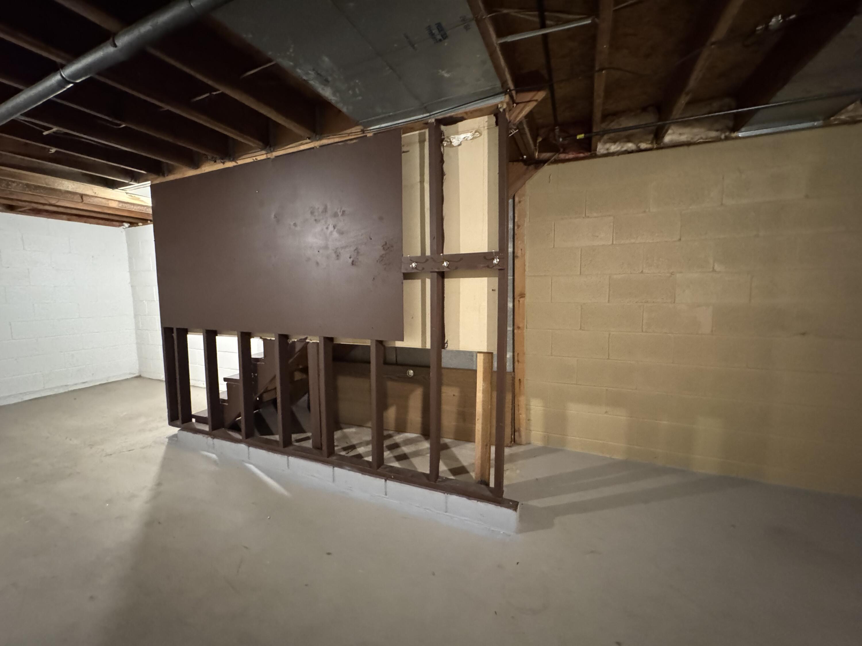 Milwaukee, Wisconsin 53224, United States, 3 Bedrooms Bedrooms, ,2 BathroomsBathrooms,Residential,Active,168223