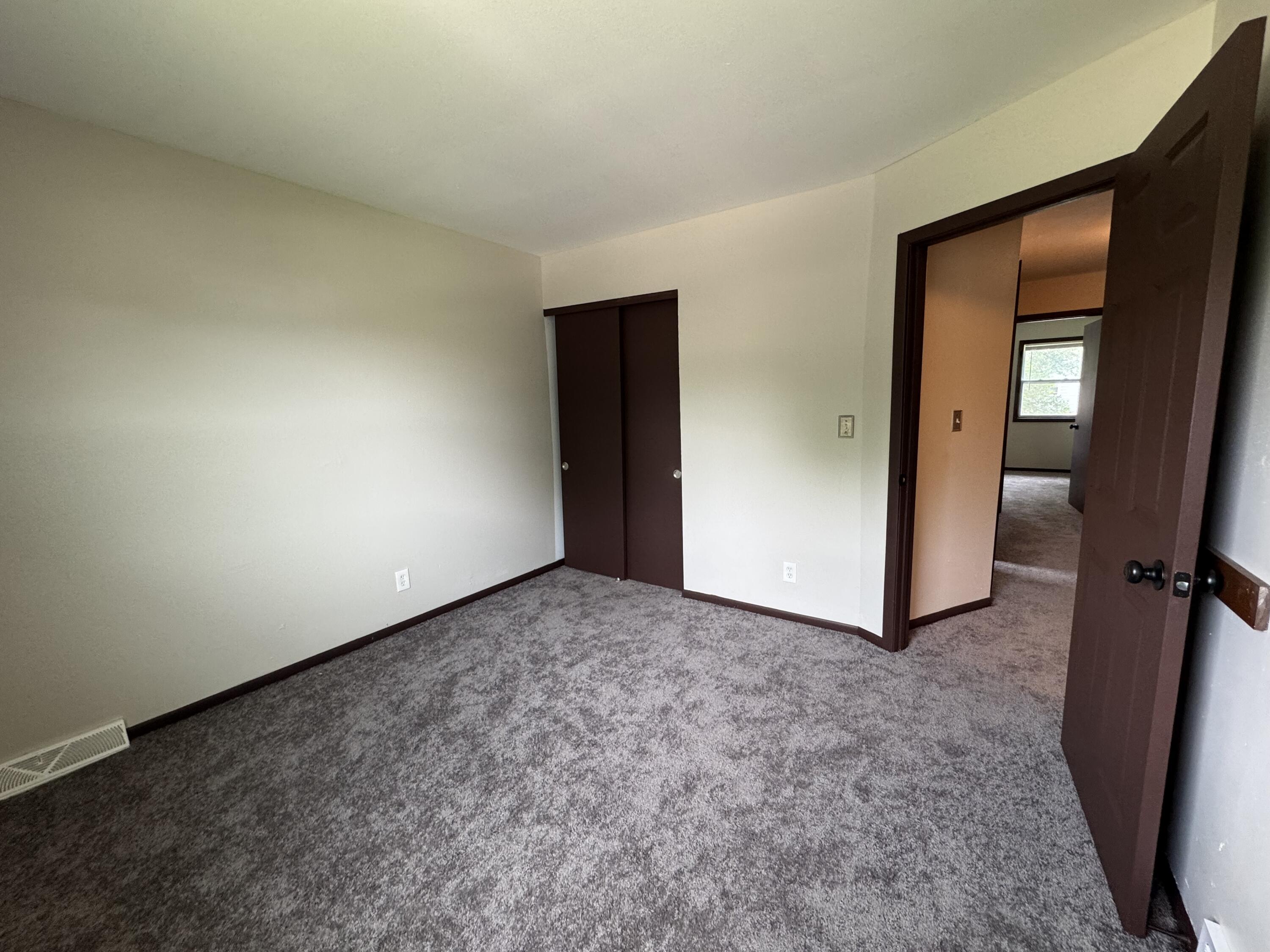 Milwaukee, Wisconsin 53224, United States, 3 Bedrooms Bedrooms, ,2 BathroomsBathrooms,Residential,Active,168223