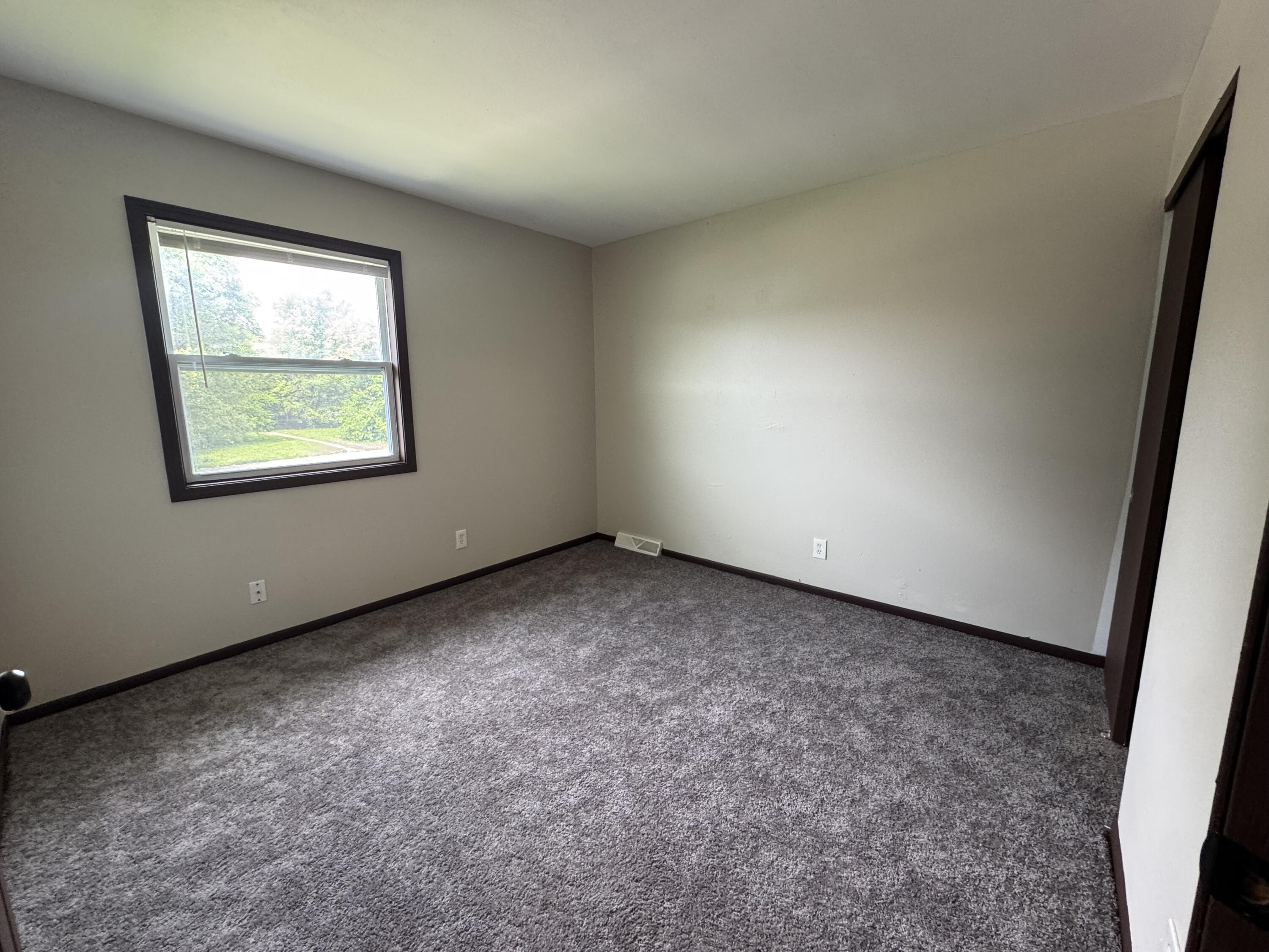 Milwaukee, Wisconsin 53224, United States, 3 Bedrooms Bedrooms, ,2 BathroomsBathrooms,Residential,Active,168223