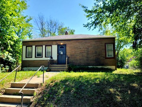 Photo of 4470 N 37th St, Milwaukee, WI 53209 (MLS # 1971281)