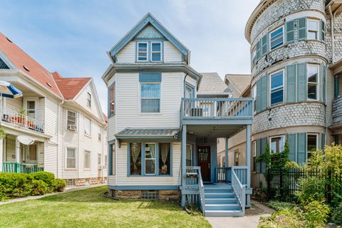 Photo of 932 S Layton Blvd, Milwaukee, WI 53215 (MLS # 1965851)