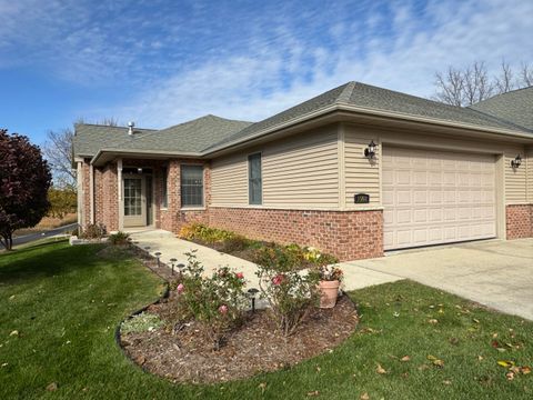 Photo of 1568 East Gate Dr, Watertown, WI 53094 (MLS # 1941837)