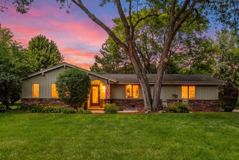 Photo of 13960 James St, Brookfield, WI 53005 (MLS # 1969780)